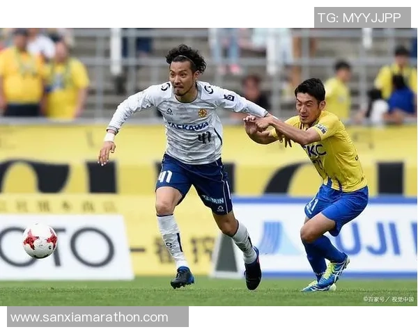 名古屋与山神的激烈对决揭示了足球战术的深度与魅力 名古屋与山神的激烈对决揭示了足球战术的深度与魅力