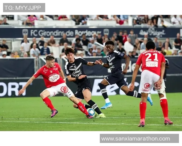 波尔多对尼斯比赛前瞻与胜负预测分析及关键球员表现解析 波尔多对尼斯比赛前瞻与胜负预测分析及关键球员表现解析